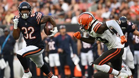 Why David Montgomery's physicality is 'game-changer' for Bears' offense ...