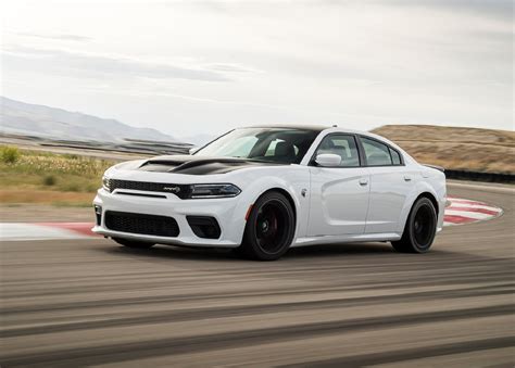 Stolen 2021 Dodge Charger Hellcat Hits 175 MPH Running From Police