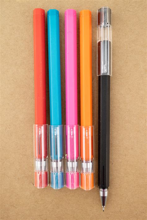 Pen Review: Muji 0.25mm Needlepoint Gel Pens - The Well-Appointed Desk