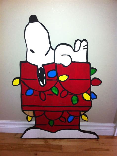 snoopy dog house christmas - Coleman Sprague