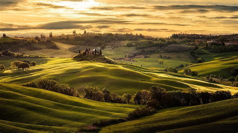 HD wallpaper: Italy, Tuscany, landscape, 8k, sunset, village, 4k, grass ...