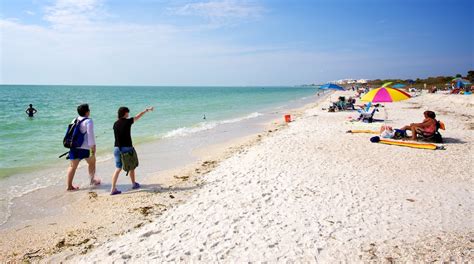 Barefoot Beach Tours - Book Now | Expedia