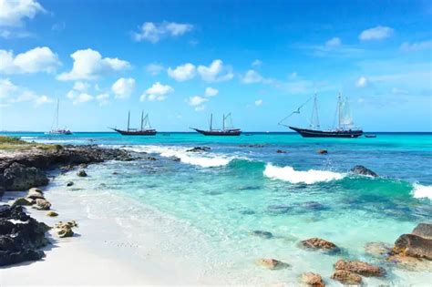 Snorkeling In Aruba - Beaches And Excursions - Snorkel Planet