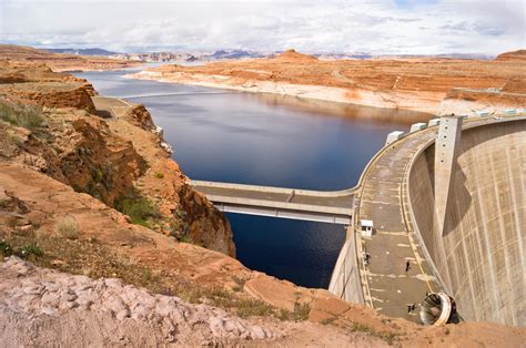 File:Arizona, Lake Powell 01.jpg - Wikimedia Commons