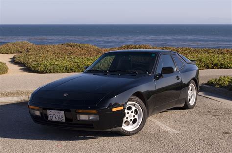 File:1986 Porsche 944 Turbo.jpg - Wikipedia