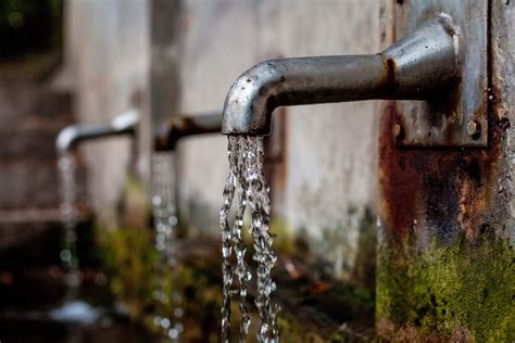 faucet fountain water dispenser water running 4k HD Wallpaper