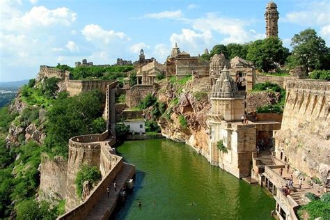 Guided Chittorgarh Fort Day Tour from Udaipur With Lunch 2023