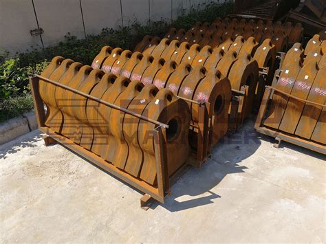 Mn13Cr2 and low alloy steel shredder hammer | Sinco