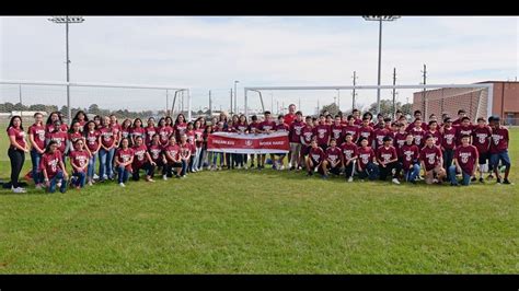 Photos: Arnold Middle School receives equipment from J.J. Watt Foundation | khou.com