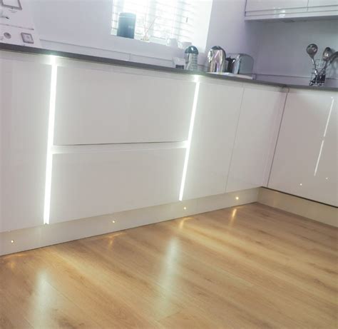 15mm Round LED Plinth Light - Sycamore Lighting Ltd