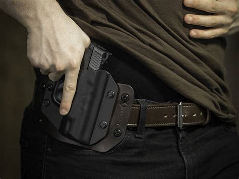 Glock 22 Holster - G22 Concealed Carry Holsters | AlienGear Holsters