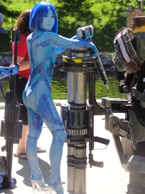 Halo - Cortana 5 by ~Hyokenseisou-Cosplay on deviantART Cortana Cosplay, Halo Cosplay, Cosplay ...