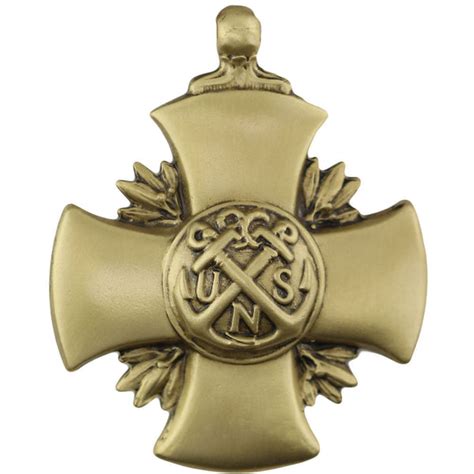 Navy Cross Medal | USAMM