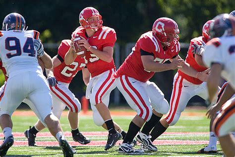 Marine Helps Cornell Football Pursue a Higher Standard - The New York Times