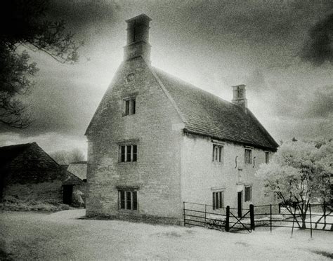 Woolsthorpe Manor Photograph by Simon Marsden/science Photo Library