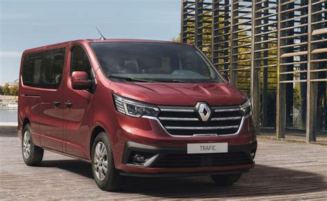 The new Renault Trafic Passenger and SpaceClass from 28,200 euros | Spare Wheel