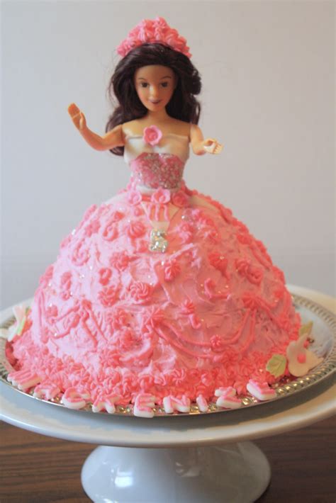 teresa's sweet boutique: Princess Doll Cake