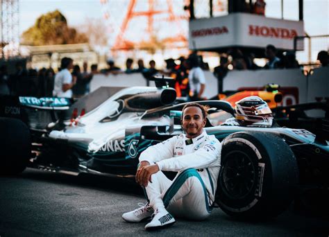 Lewis Hamiltons Net Worth Gets Boost Through Instagram Posts Rather Than F1 Racing F1 Lewis ...