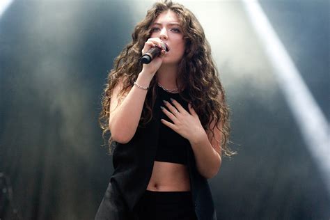 Download Music Lorde HD Wallpaper