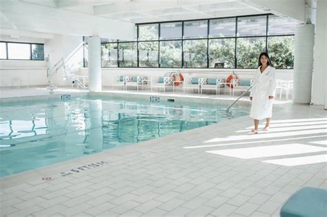 Dive Into These 9 Amazing Atlanta Hotels With Indoor Pools