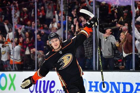 Will the Anaheim Ducks and Trevor Zegras agree to a long-term deal?