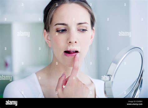 Mirror hi-res stock photography and images - Alamy