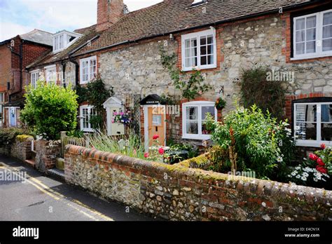 Bosham West Sussex UK - Quaint cottages and properties in the historic ...