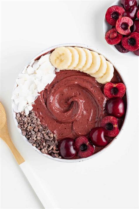 25 Easy Smoothie Bowl Recipes - Sparkling Boy Ideas