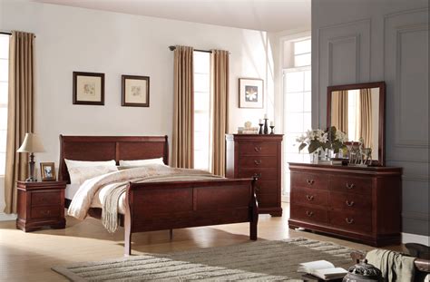 Louis Philippe 6 Piece Bedroom Set | Gonzalez Furniture