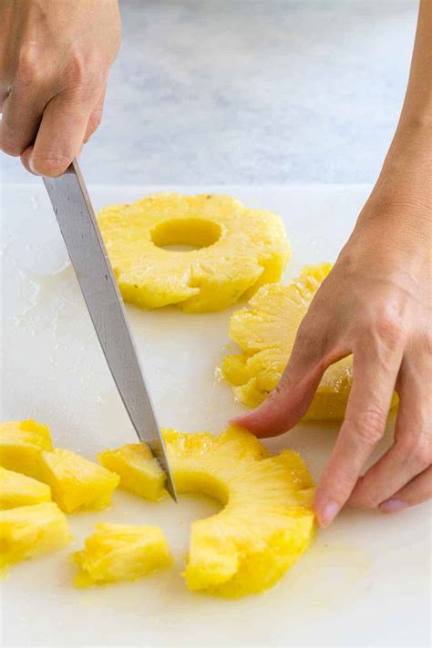 How to Cut a Pineapple - Jessica Gavin