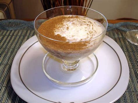 Las recetas de Silvia: Arroz con leche con canela o chocolate rallado