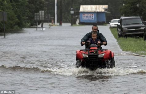 Tropical Storm Lee: Streets flooded and thousands without power | Daily ...