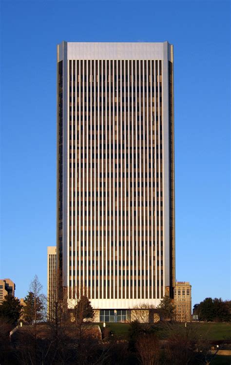 Federal Reserve Bank Building - The Skyscraper Center