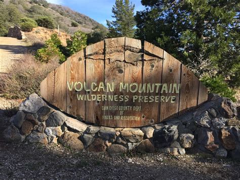 Brian and Ashley's Hiking Blog!: Volcan Mountain Wilderness Preserve Hike ~ Julian, CA