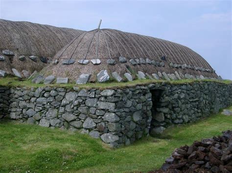 Free Stock photo of Traditional blackhouse on the Hebrides ...