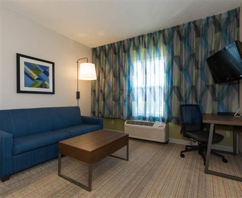 HOLIDAY INN EXPRESS ORLANDO AIRPORT $117 ($̶1̶6̶5̶) - Updated 2020 Prices & Hotel Reviews - FL ...