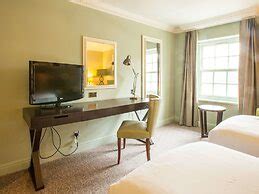 Hotel Champneys Mottram Hall, Macclesfield, United Kingdom - Lowest Rate Guaranteed!