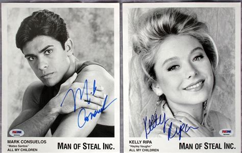 Kelly Ripa & Mark Consuelos Signed Photos – COA PSA/DNA | Memorabilia ...