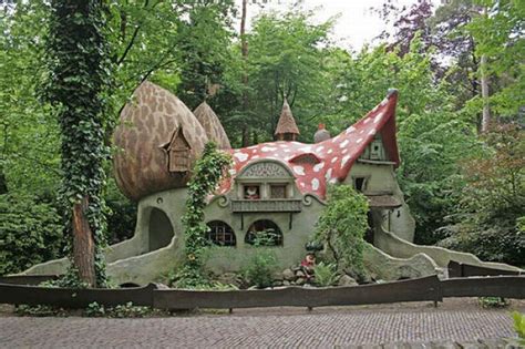 Fairy Tales Houses in Real World (46 pics)