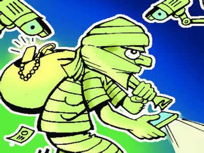 Patna: Eight armed dacoits loot valuables worth Rs 6 lakh | Patna News ...