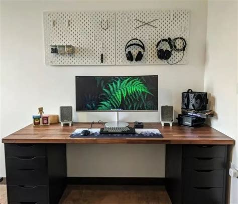 The Ultimate Collection of the Best IKEA Desk Hacks | Primer | Room setup, Desk hacks, Home ...
