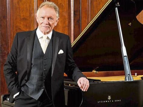 Phil Coulter to play Laois concert in cosy refurbished theatre ...