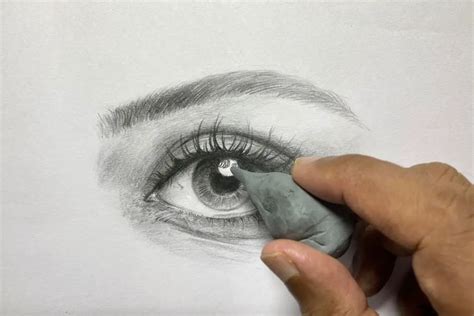 How to use Kneaded Eraser?