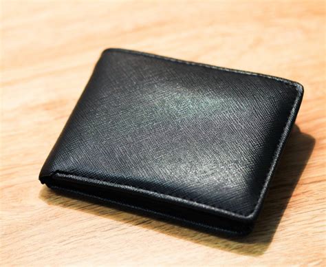 The 8 Best Waterproof Wallets Reviews & Guide 2020