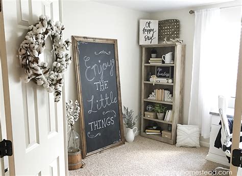 DIY Oversized Chalkboard - Blooming Homestead