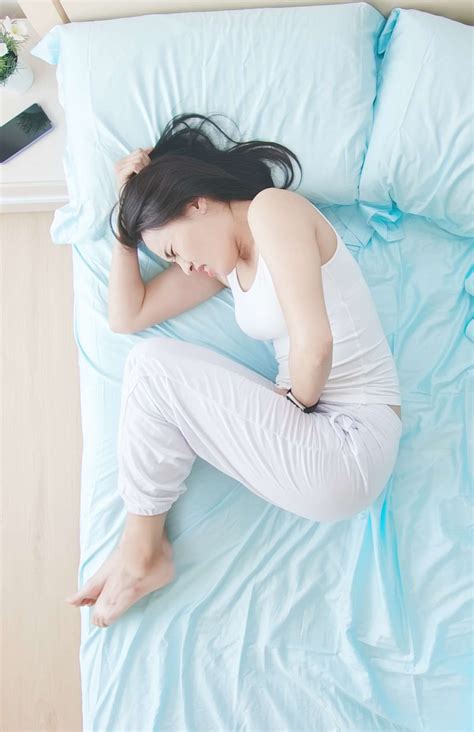 Discover the Best Sleeping Position for Hip Pain Relief