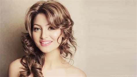 Urvashi Rautela Desktop Wallpapers - Wallpaper Cave