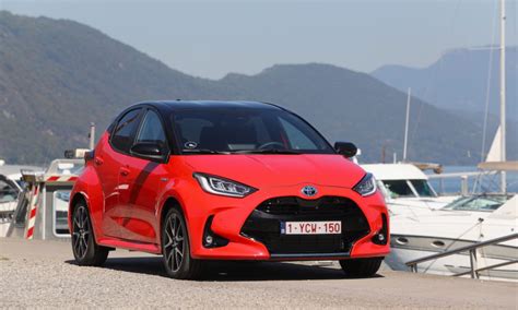 ESSAI TOYOTA YARIS 4 HYBRID 2020 - AUTO MAG