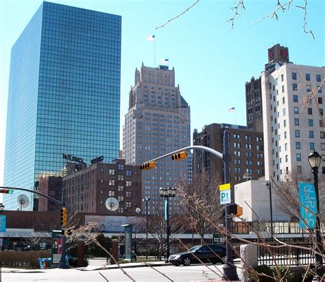 Downtown Newark from NJPAC | PSE&G Tower, Carlton Hotel, Ele… | Flickr