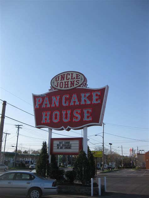 Midwestern Masticatory Musings: Uncle John's Pancake House, Toledo Ohio and Mexicantown Bakery ...